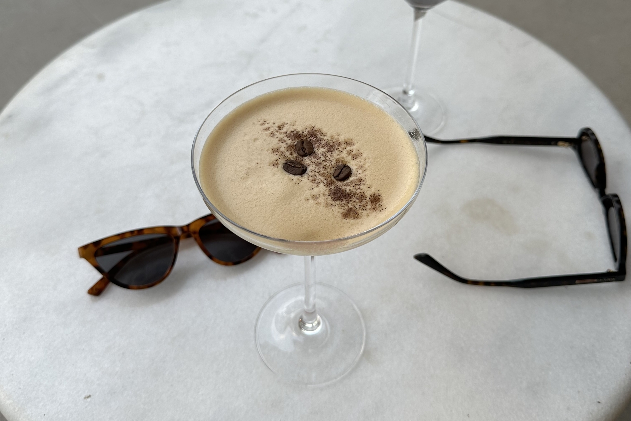Frozen espresso s kremom od vanilije novi je desert koji spaja najbolje od ledene kave i slastice