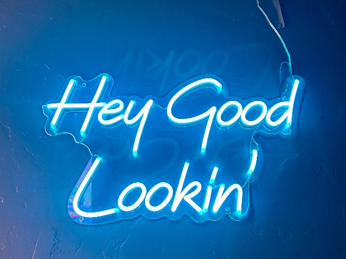 good lookin-naslovna