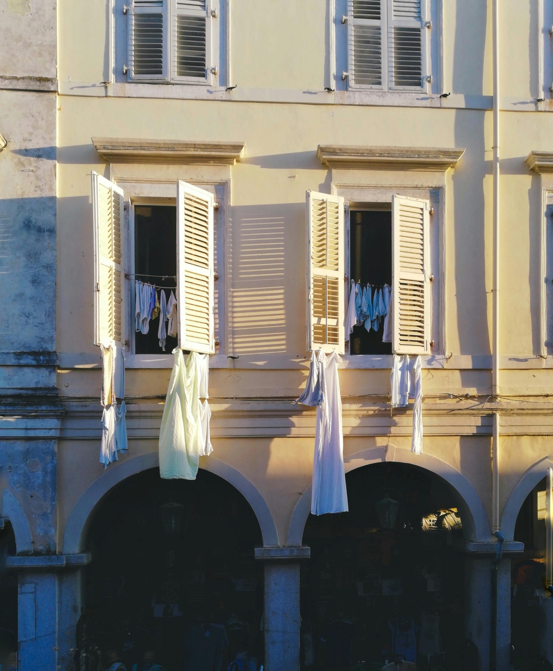 Muzej fjake, prvi na svijetu posvećen istraživanju stanja dalmatinske opuštenosti, otvara prve izložbe