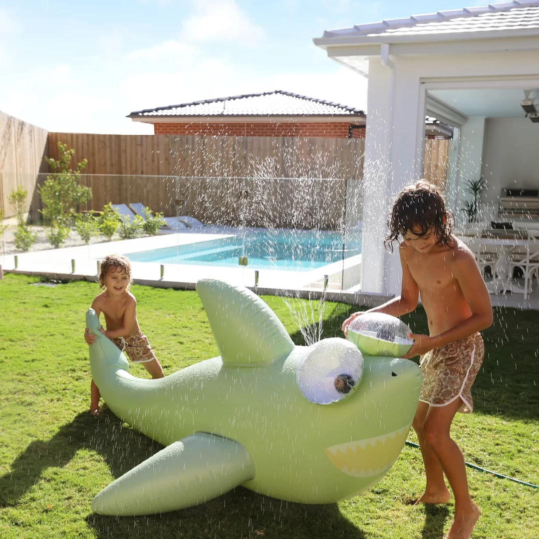sunnylife prskalice vode za djecu