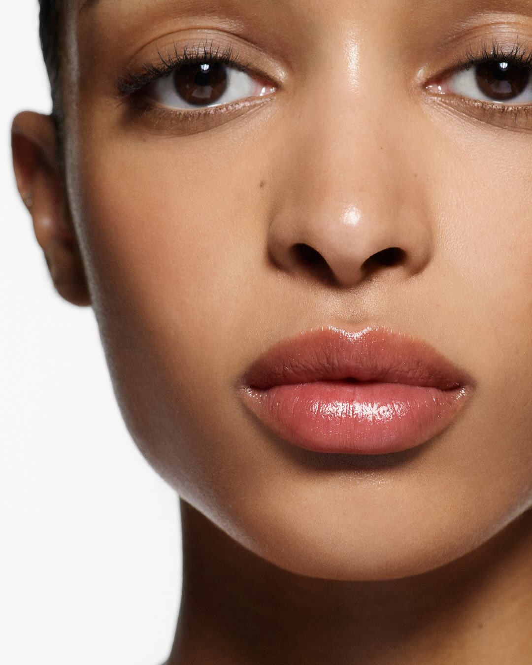 Beauty noviteti lansirani u lipnju: Rhode mist, hit rumenilo i nova nijansa luksuznog balzama za usne