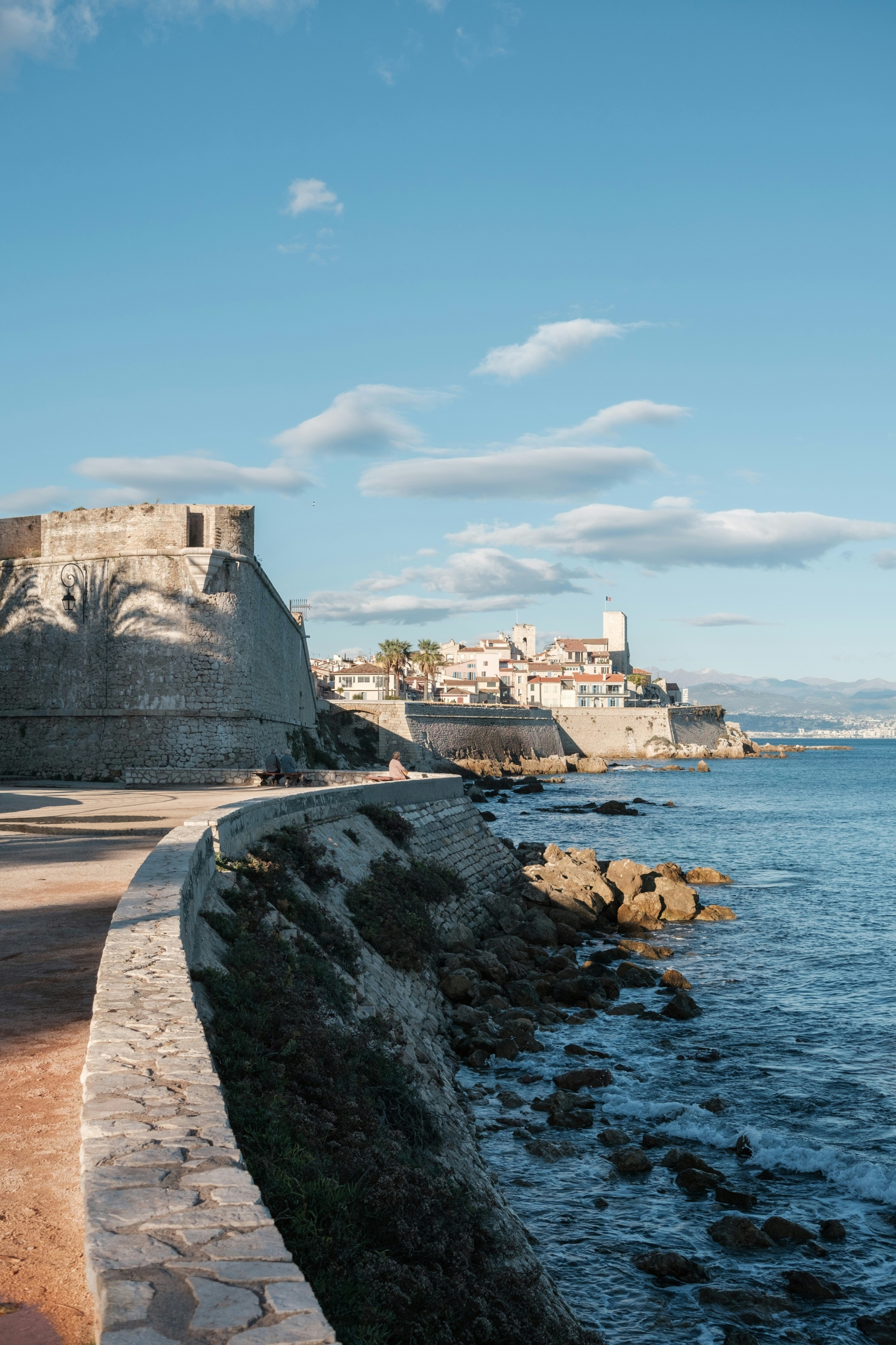 Antibes_artem-r-PiEjIxplds0-unsplash