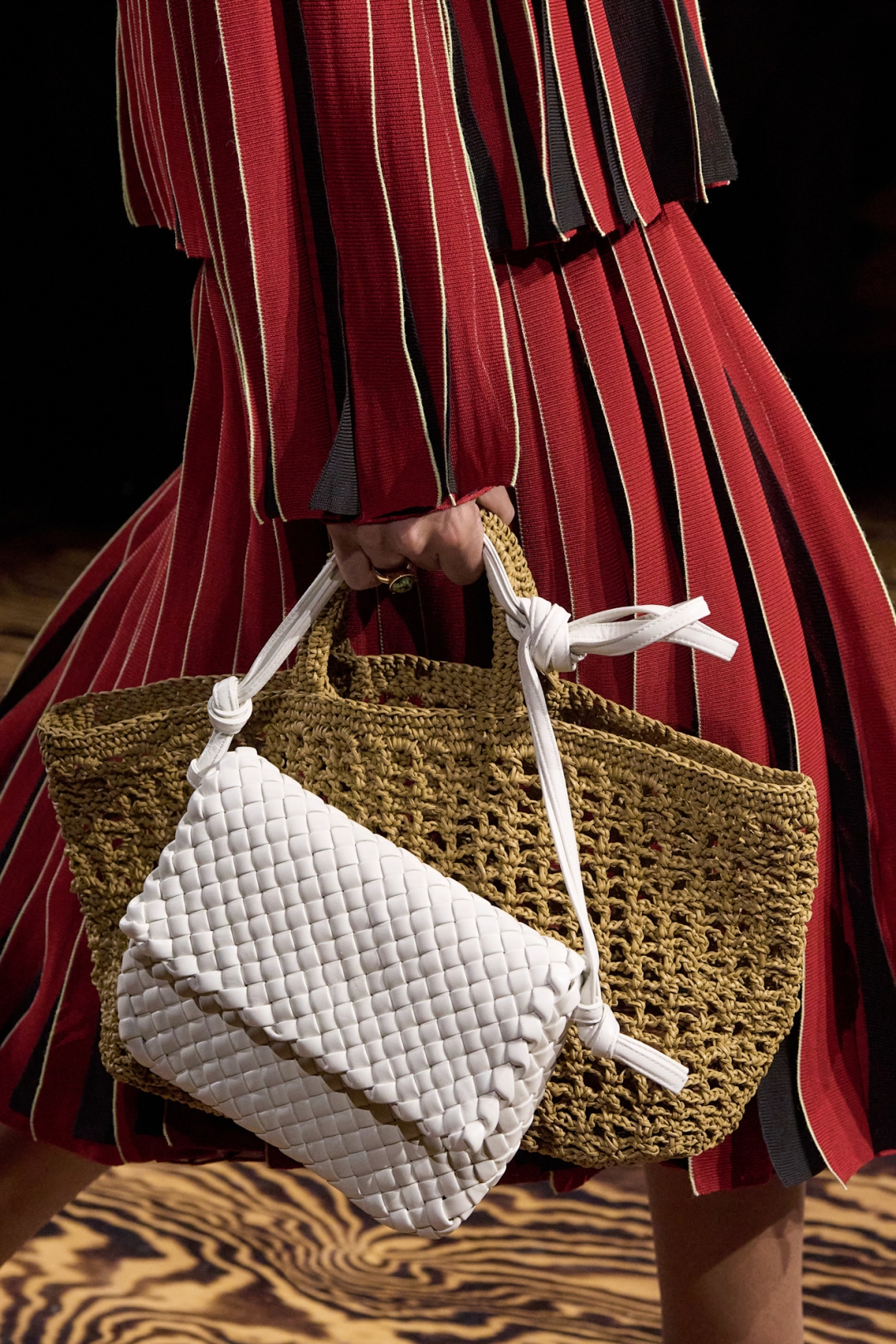 slojevito stiliziranje bag on bag