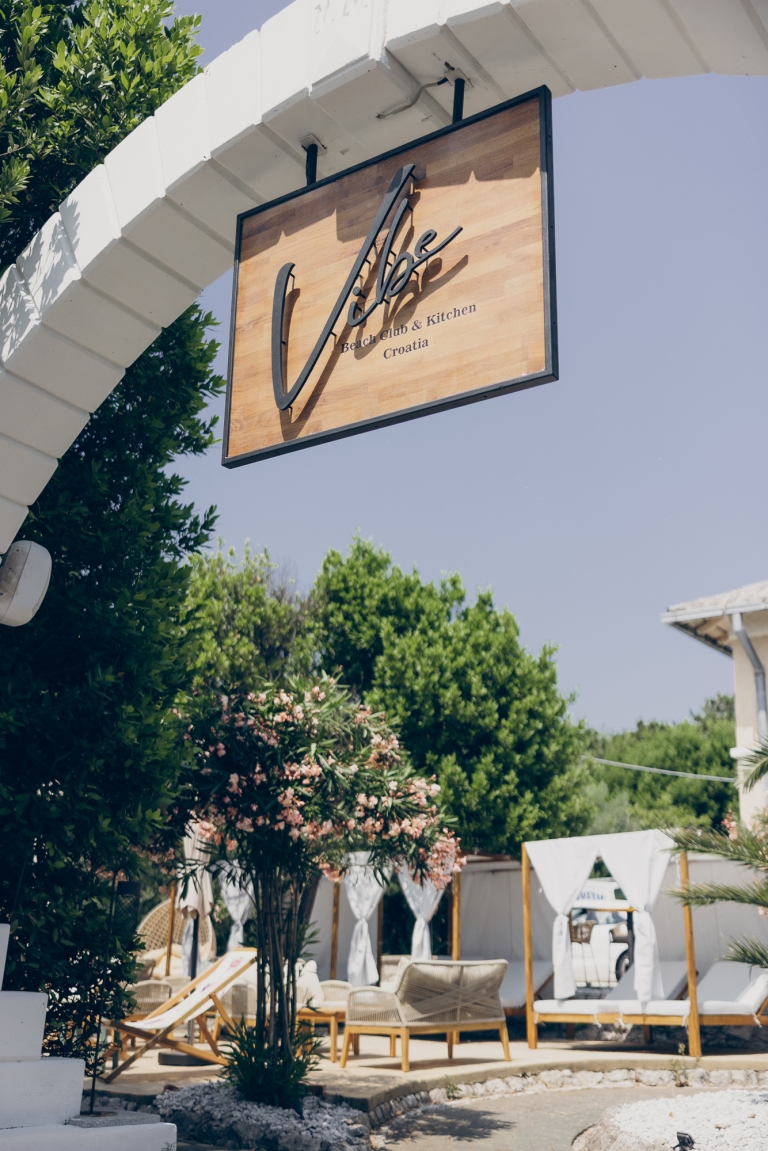 Beach bar Vibe