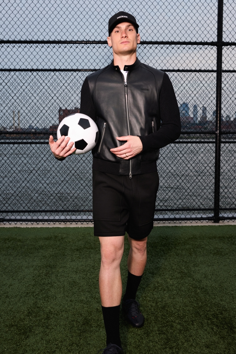 Mackage Dominik Livaković