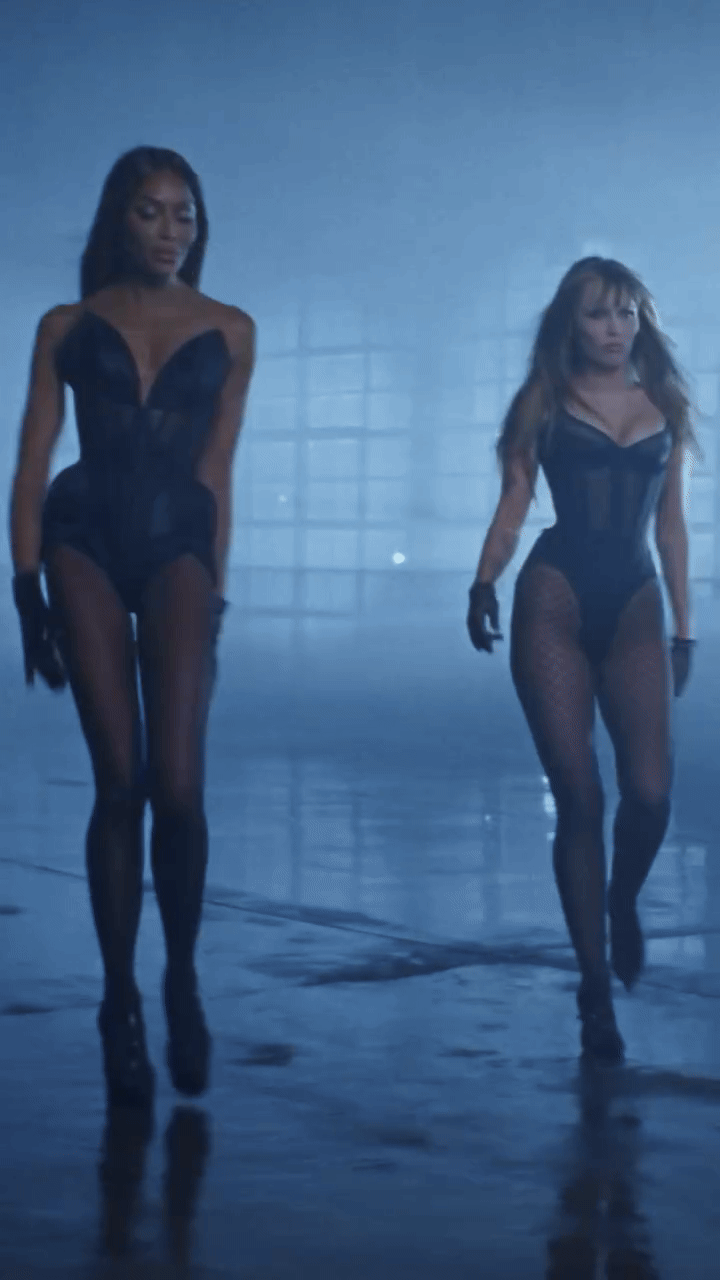 Miley ima novi spot u kojem je glavna zvijezda Naomi Campbell i nisu svi oduševljeni