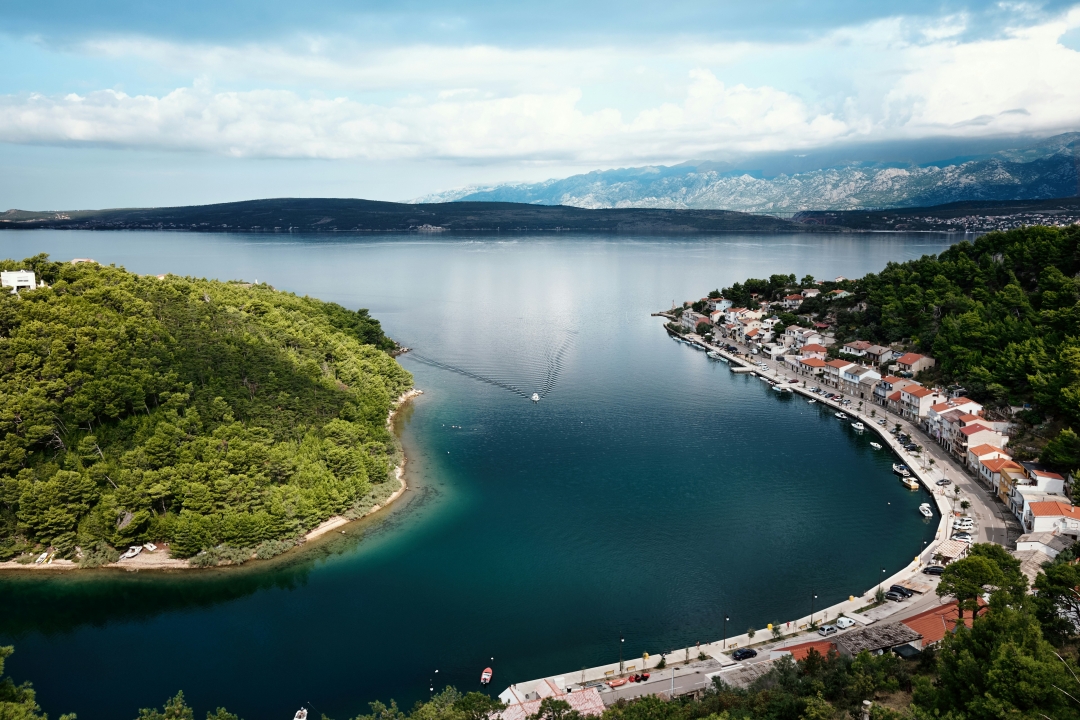 Otkrili smo novi ljetni hotspot: Kuda? bar u Novigradu kod Zadra sa savršenim pogledom