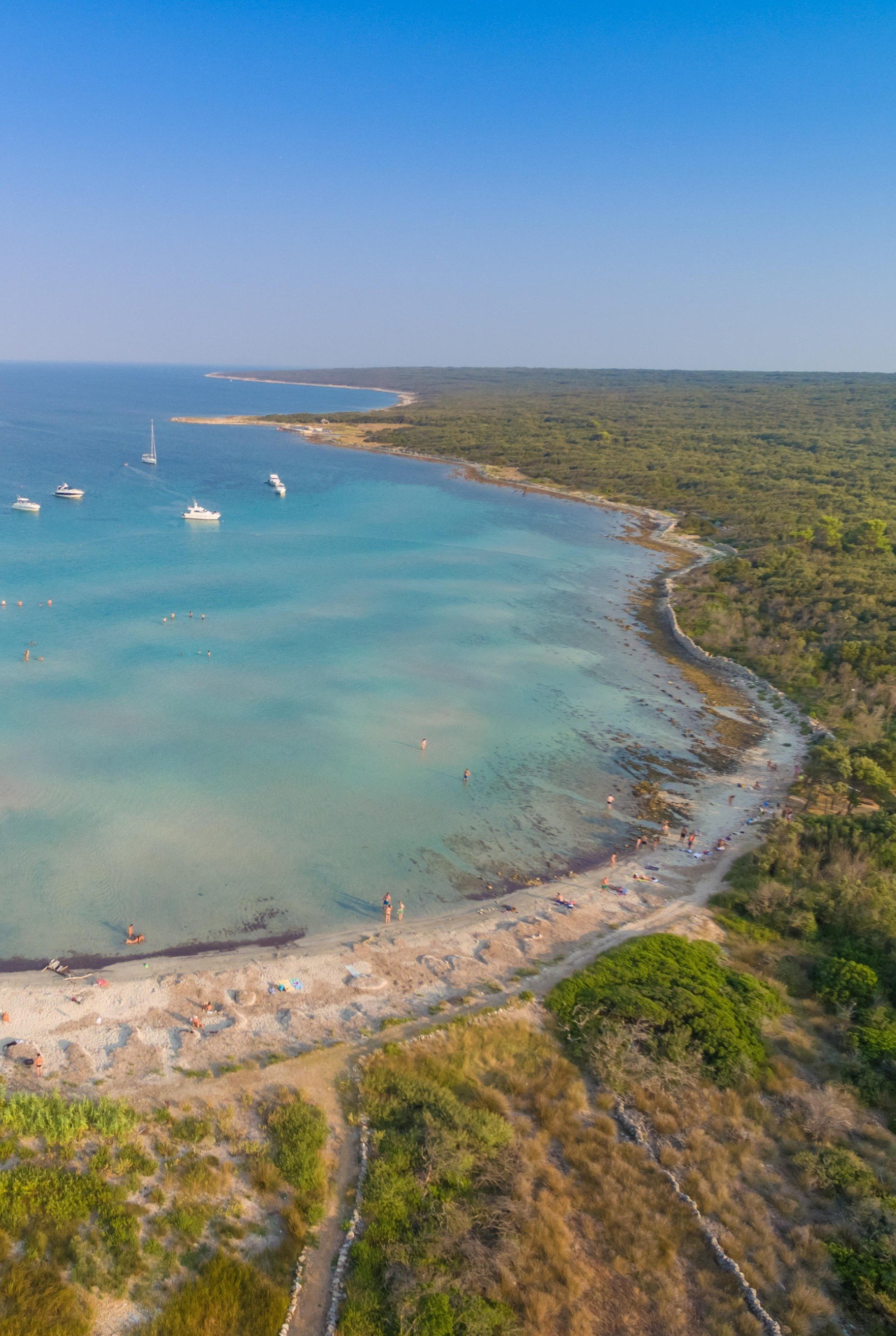 Vikendom se kupamo na otoku Olibu – krase ga tirkizno more i predivne pješčane plaže
