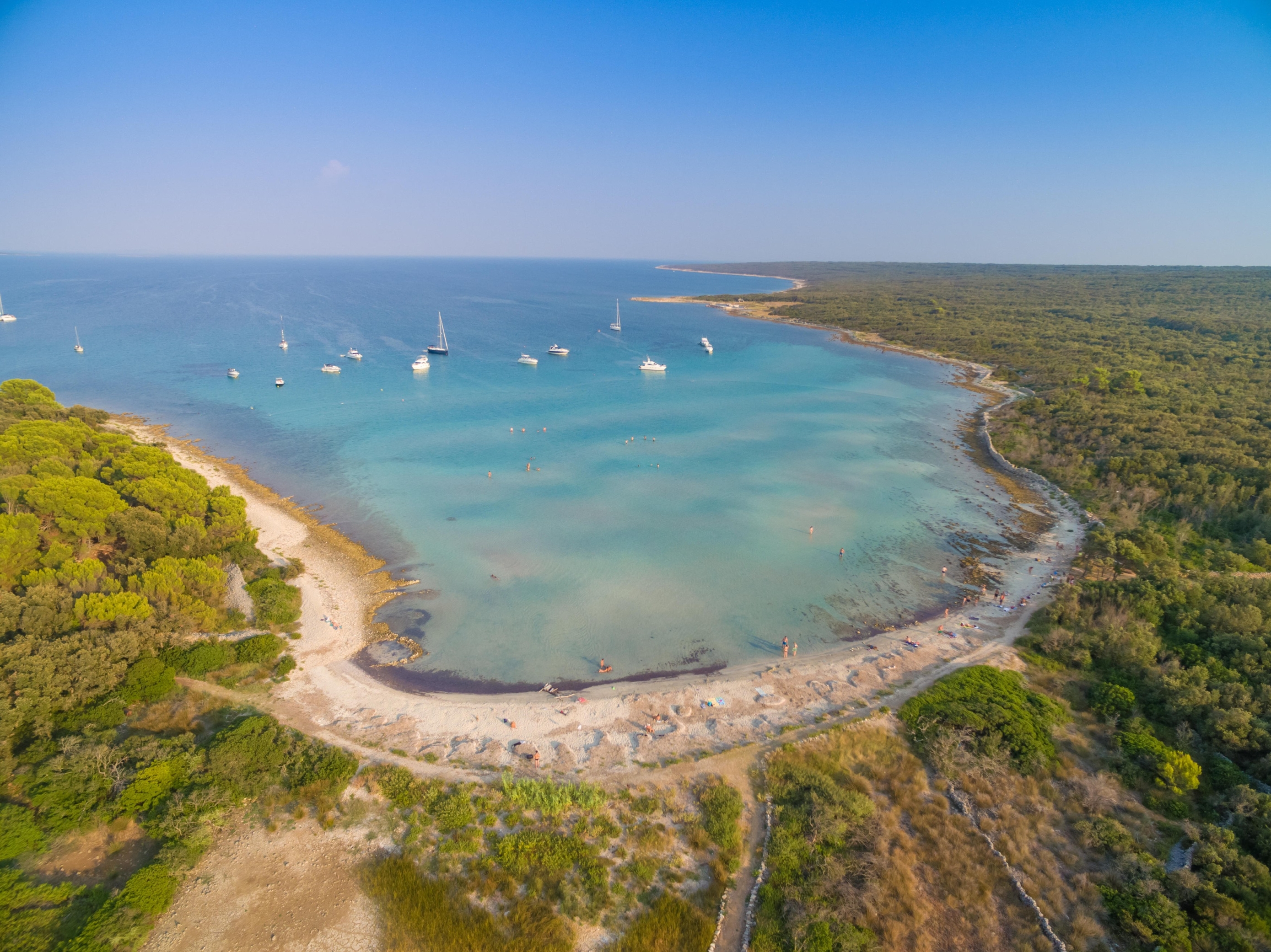 Vikendom se kupamo na otoku Olibu – krase ga tirkizno more i predivne pješčane plaže
