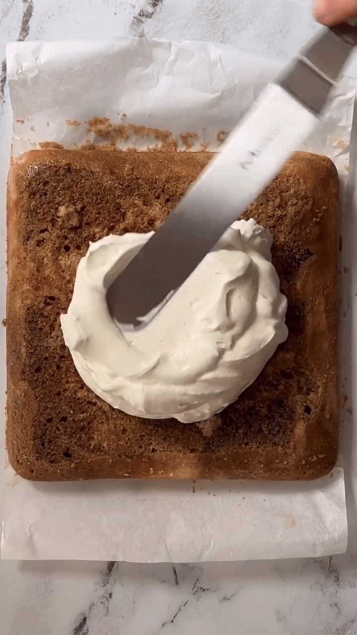 Tiramisu Cake: Spoj najpoznatijeg deserta i sočne torte koji bi mogao postati vaš go-to ljetni recept