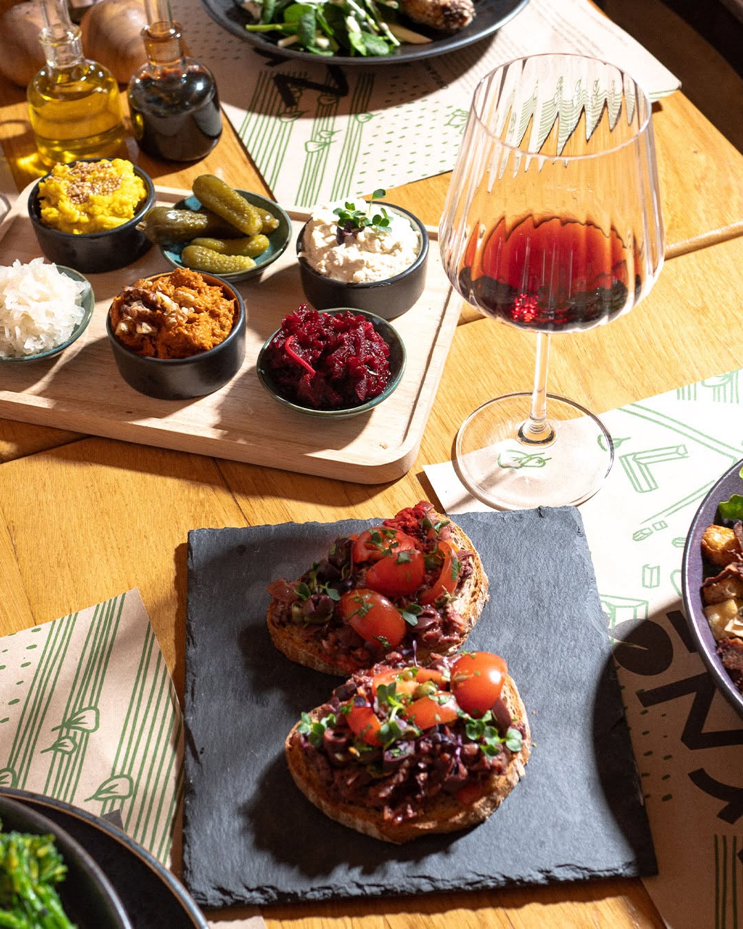 Zagreb je dobio Najmanji Wine & Food Festival. Prvo izdanje čeka nas u dvorištu skrivenom od gradske vreve