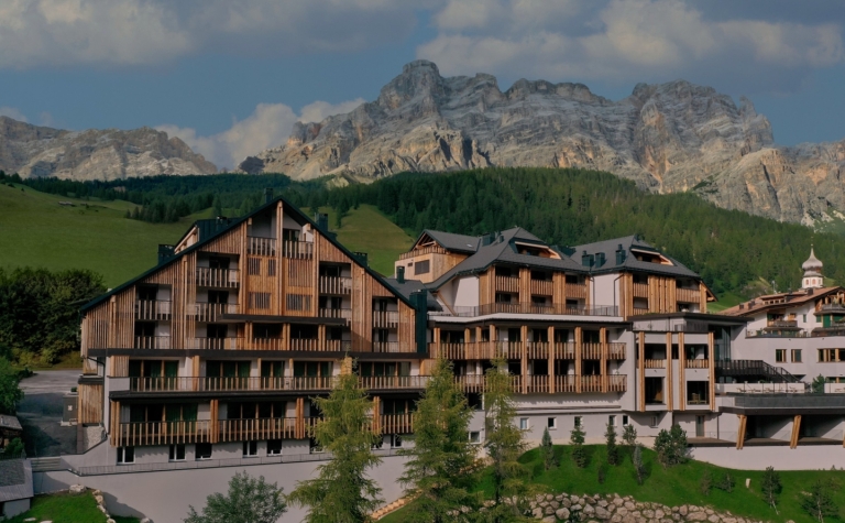 aman_rosa_alpina_italija