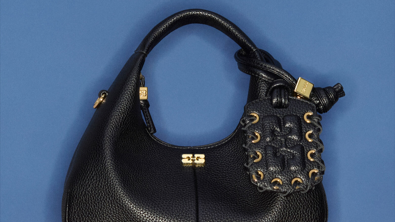 Nova Ganni torba: Ima li mini Hobo potencijala zamijeniti viralni Bou model?