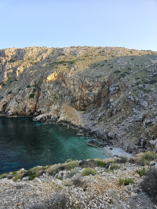 Vikendom se kupamo na najljepšim plažama otoka Cresa. Do nekih je teško doći, ali isplati se