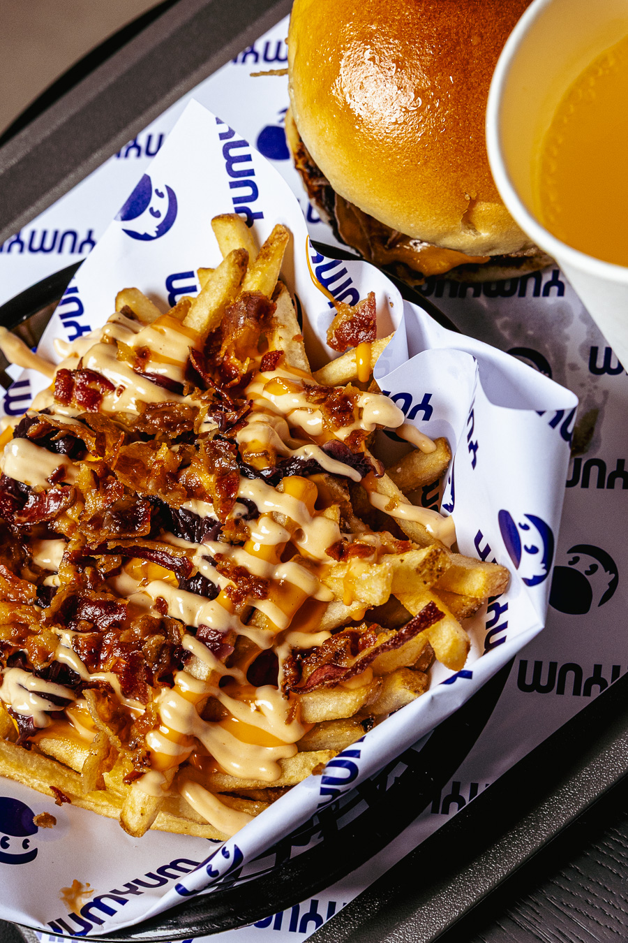 yum yum burgeri