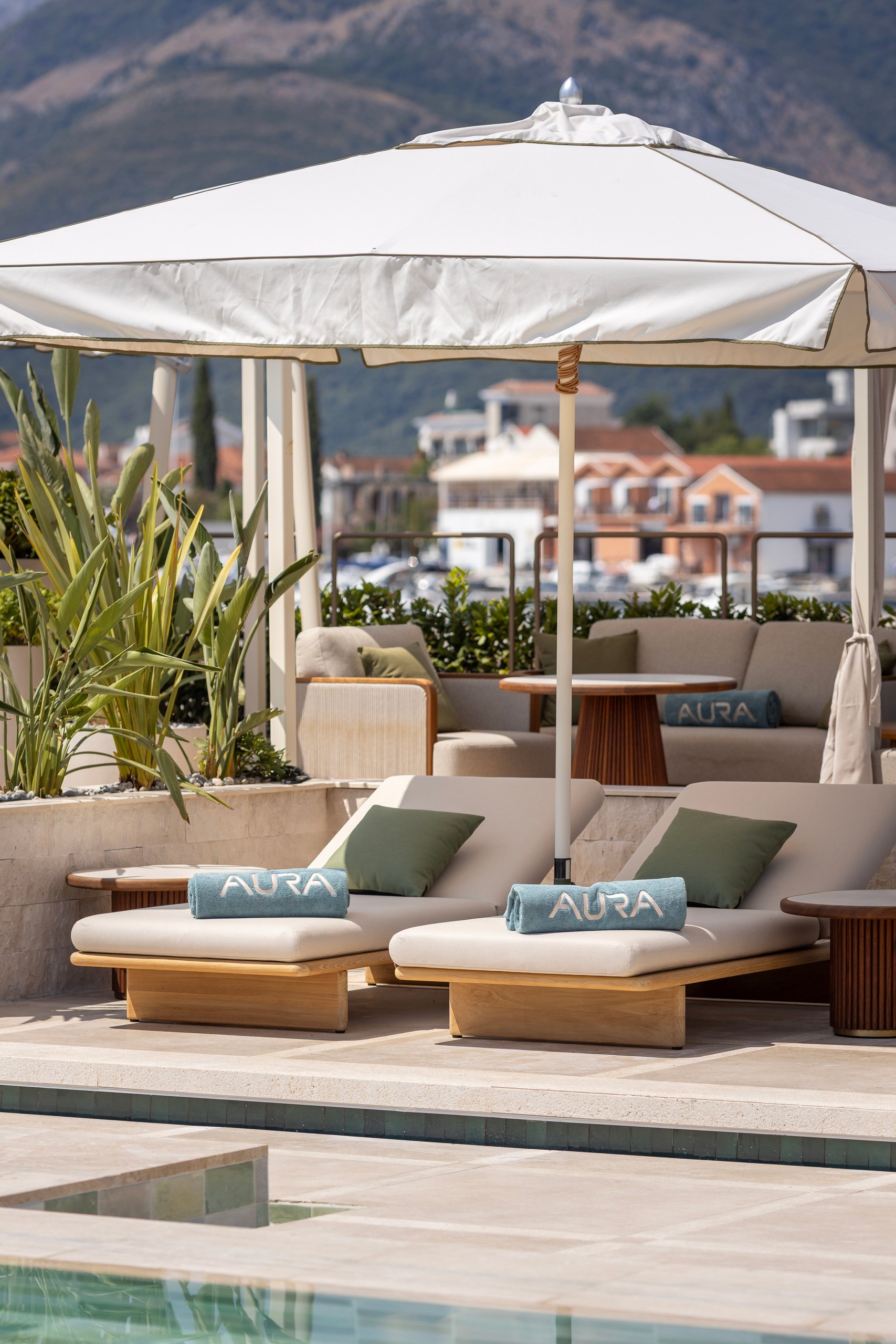 AURA Beach