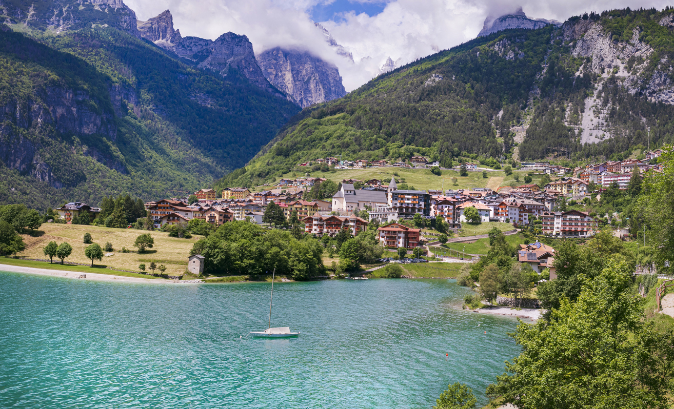 Molveno_iStock-1543090671