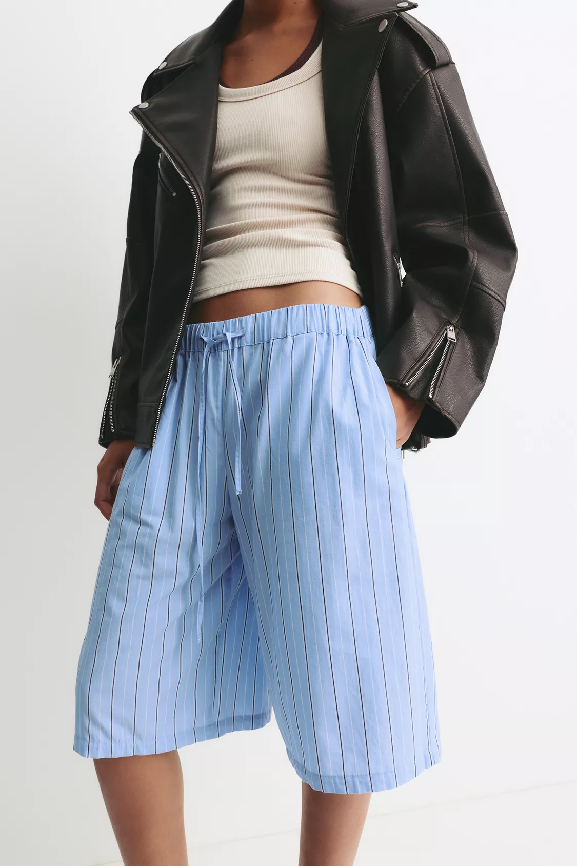 svijetlo plava boja modni trend Pull&Bear