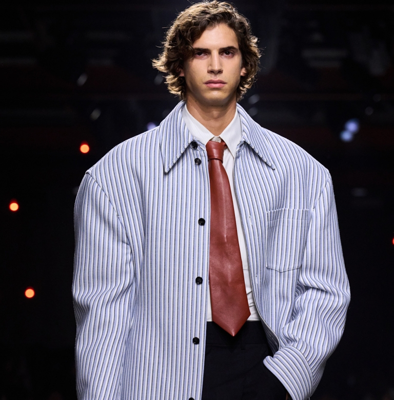 Bottega Veneta je korporativni stil i muške dodatke ovim komadima digla stepenicu (luksuza) više