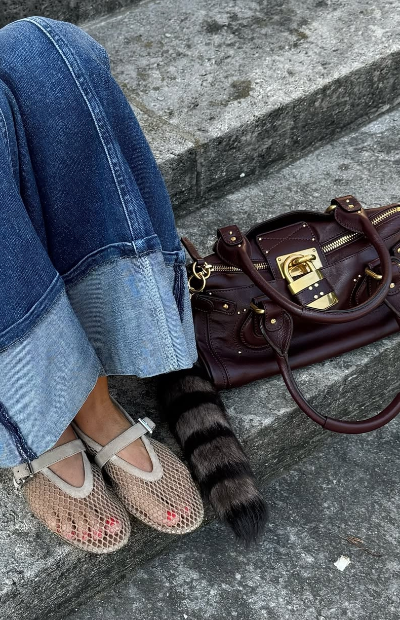 Nova kampanja za kultnu Chloé Paddington torbu potvrđuje da će ovaj model zauvijek biti in