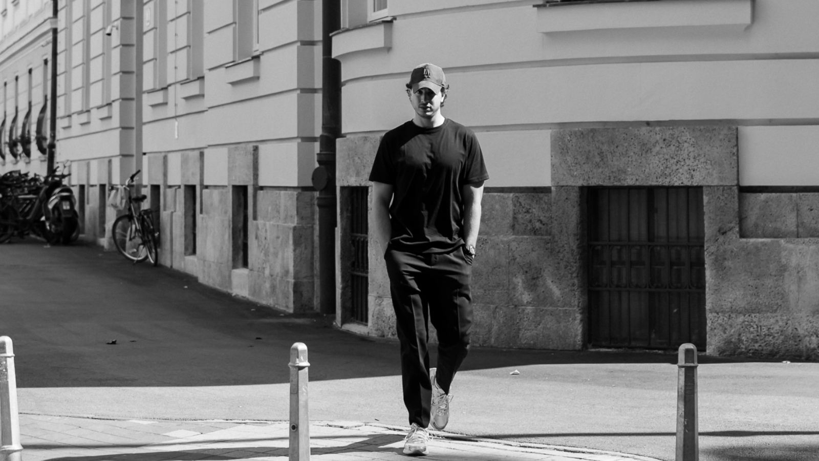 Pred njim je prva velika uloga karijere. Domagoj Ikić o emotivnoj predstavi Matija, ali i životu izvan pozornice