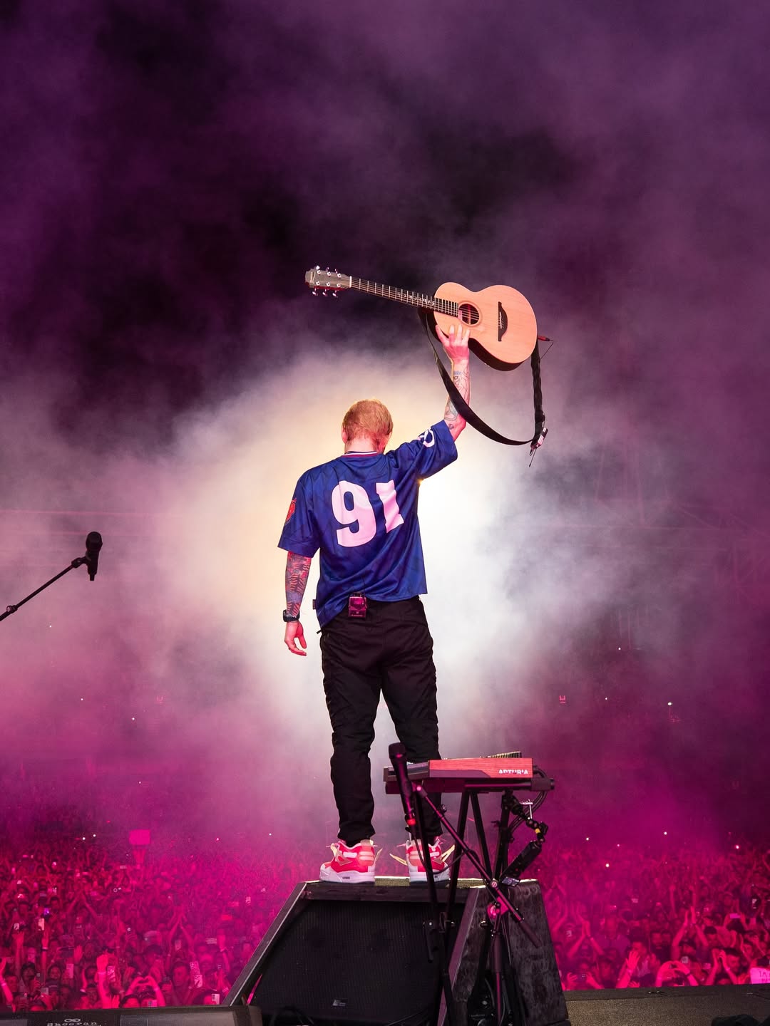 Ed Sheeran snimio je spot na našem otoku, a pridružila mu se i zvijezda Bridgertona