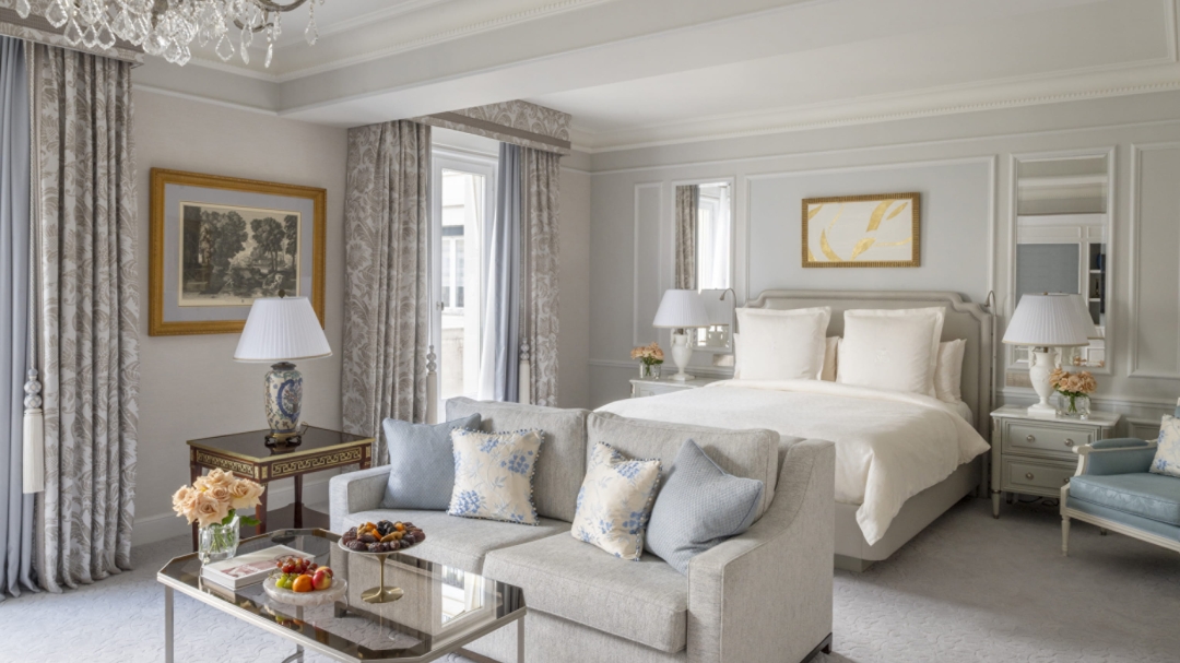 Four seasons George V