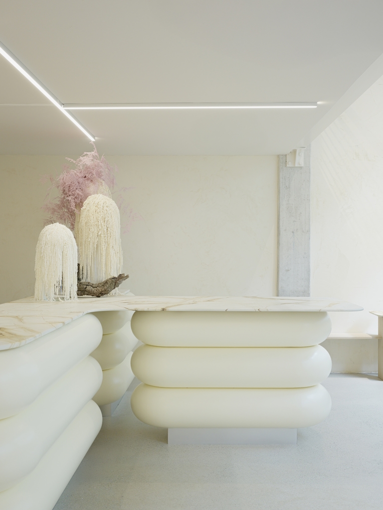 Inuikii flagship store Zurich (8)
