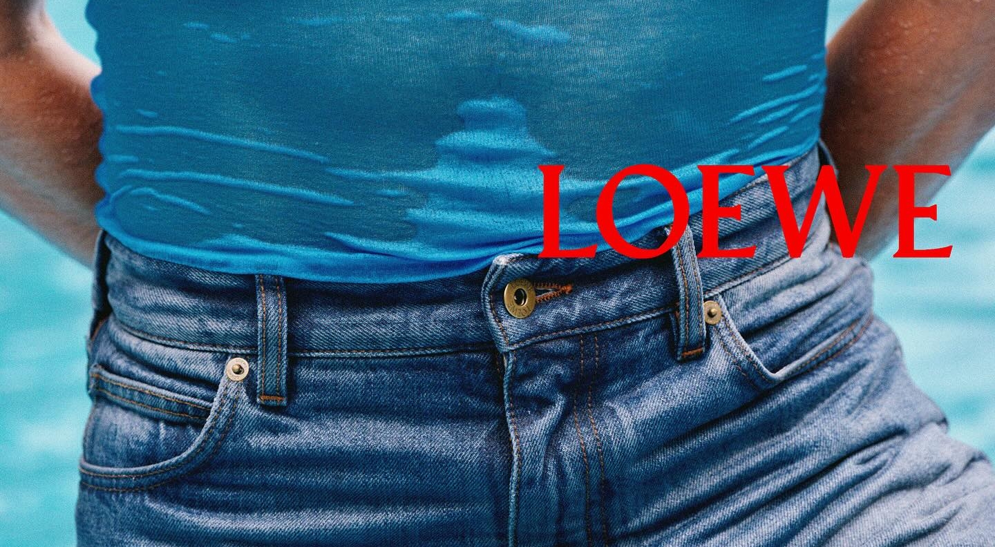 Novo kreativno vodstvo Loewea još jednom je potvrdilo da kuća, uz odjeću, prodaje i lifestyle. I svi bi ga kupili
