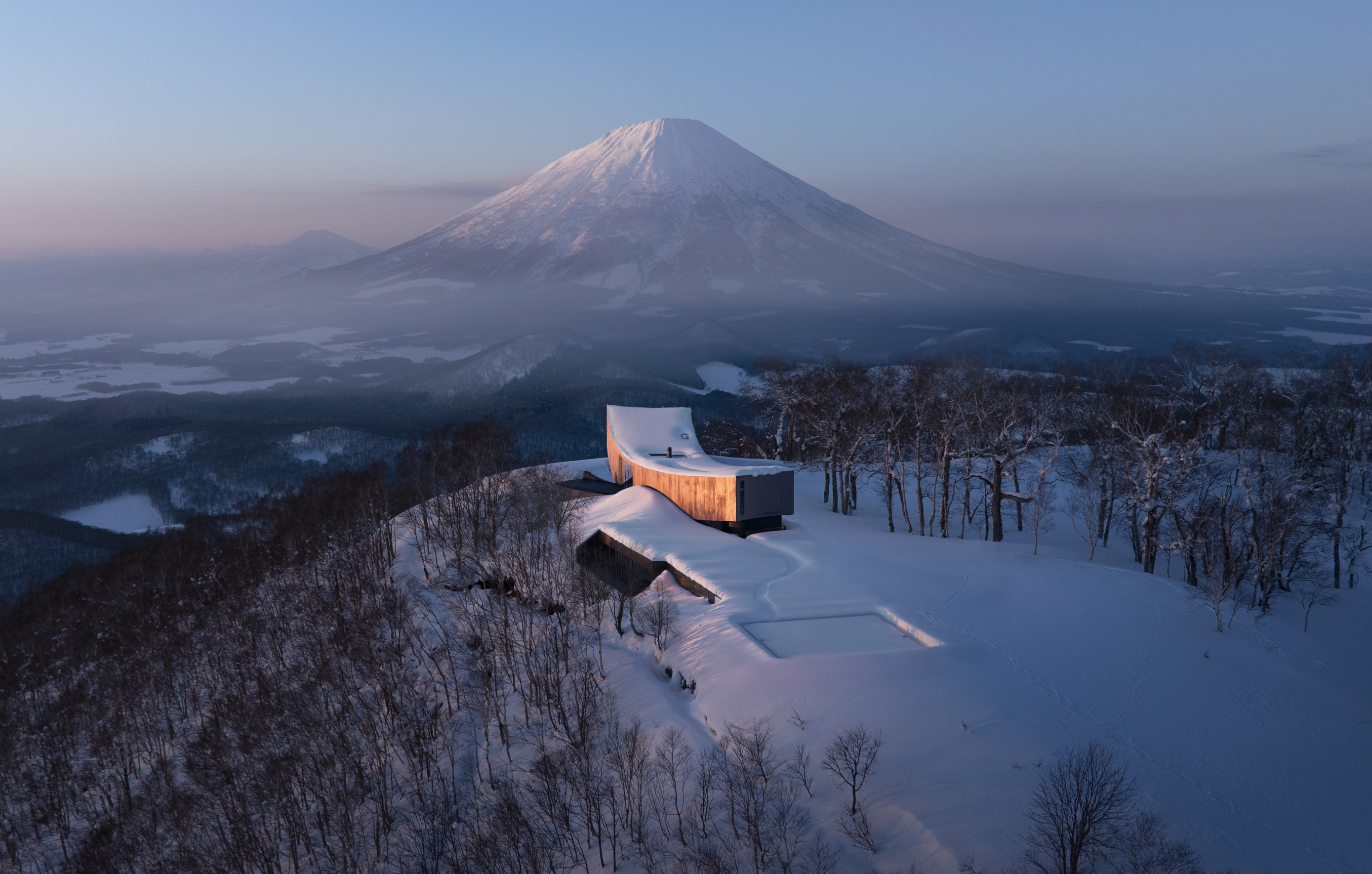NOT A HOTEL RUSUTSU