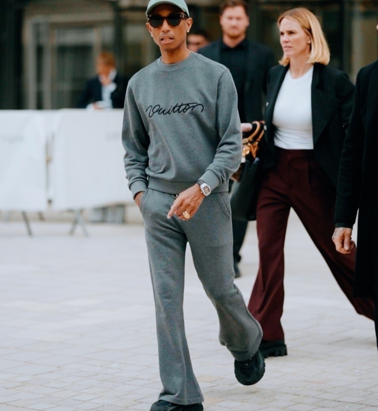 Pharrell se ne skida iz jednog modela hlača koji se češće povezuje s ljepšim spolom. Odlično ih nosi