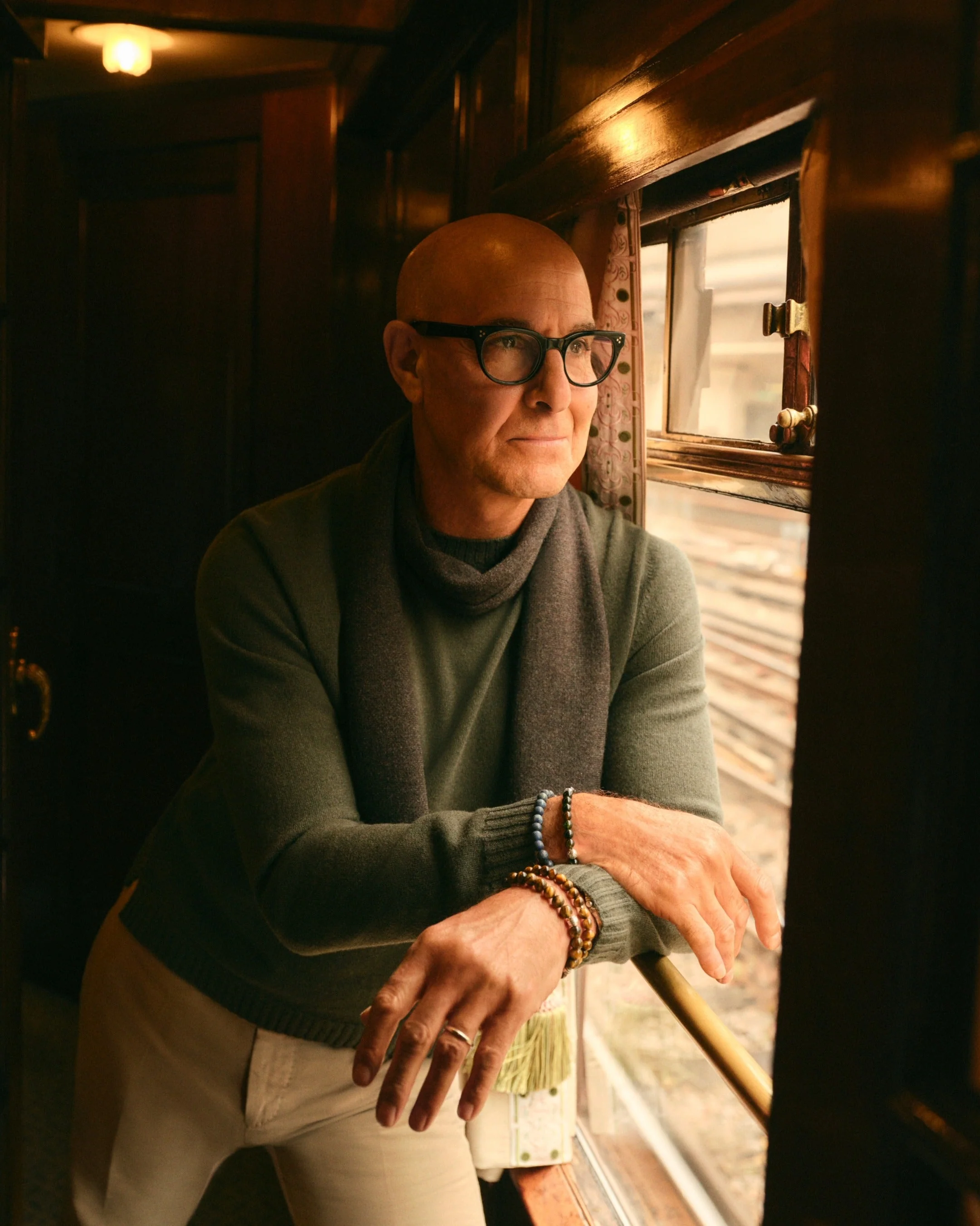 Stanley Tucci za N.Peal