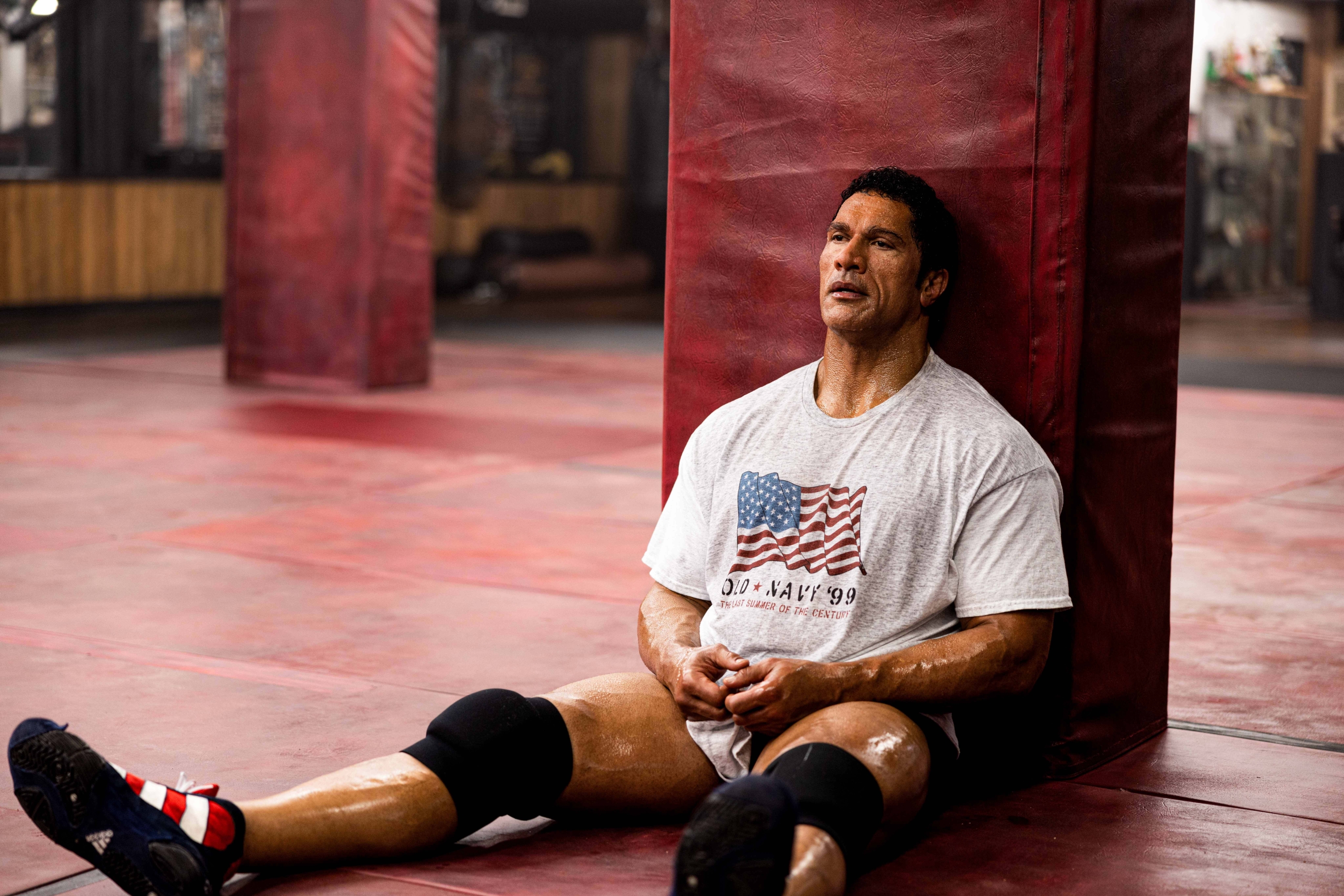 Tko bi rekao da The Rock može stvarno dobro glumiti? Pogledali smo The Smashing Machine