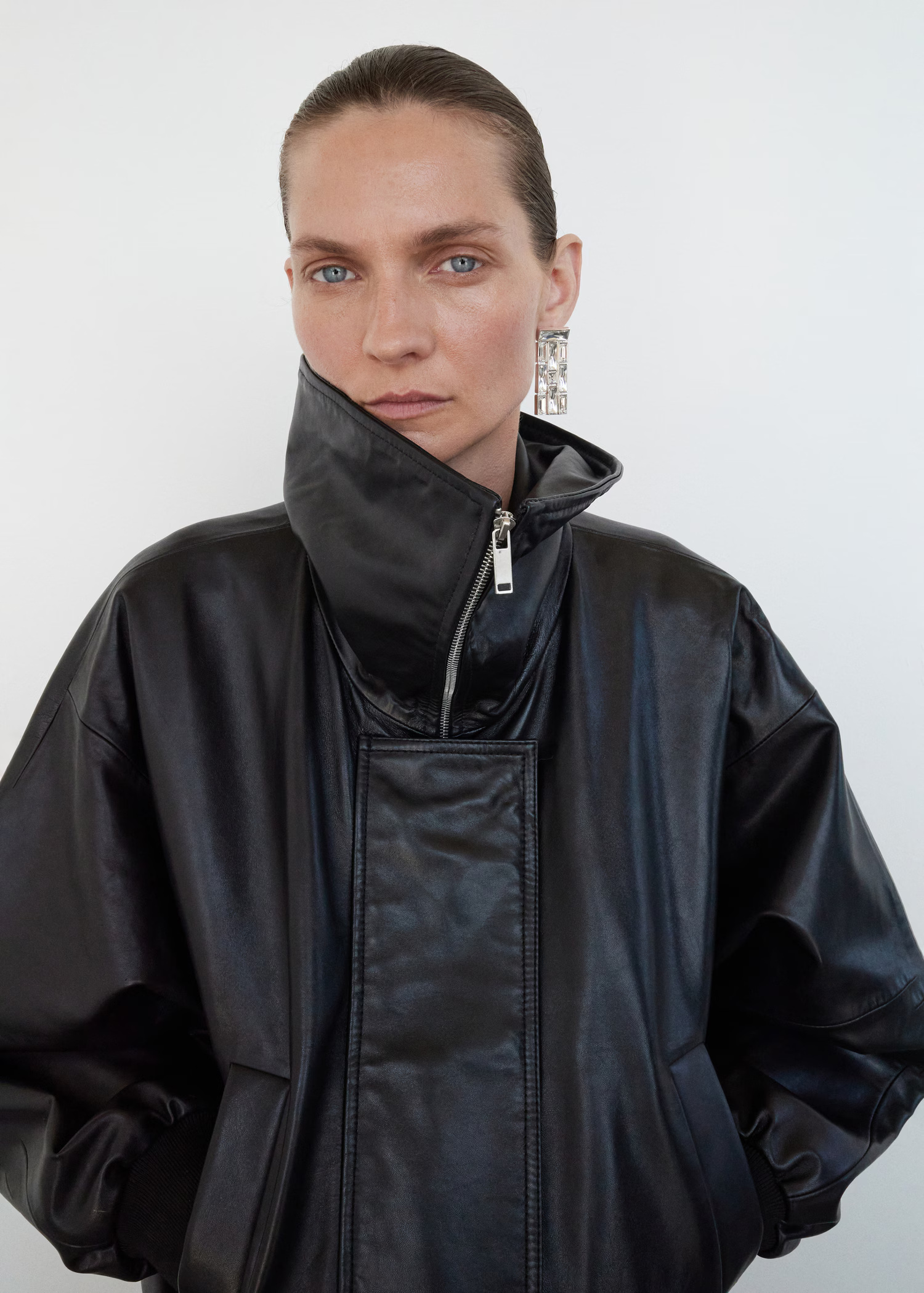 Nova Mango kožna jakna: Ako tražite nešto najbliže dizajnerskom YSL modelu, a da je iz high streeta