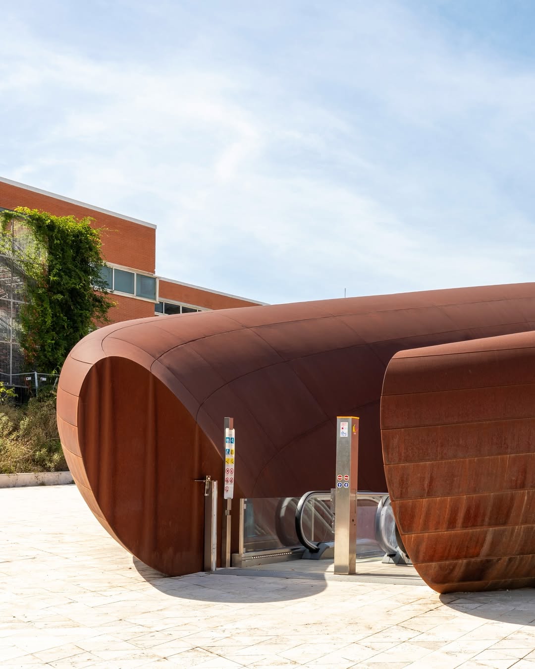 metro_Napulj_monte sant angelo_anish kapoor (2)