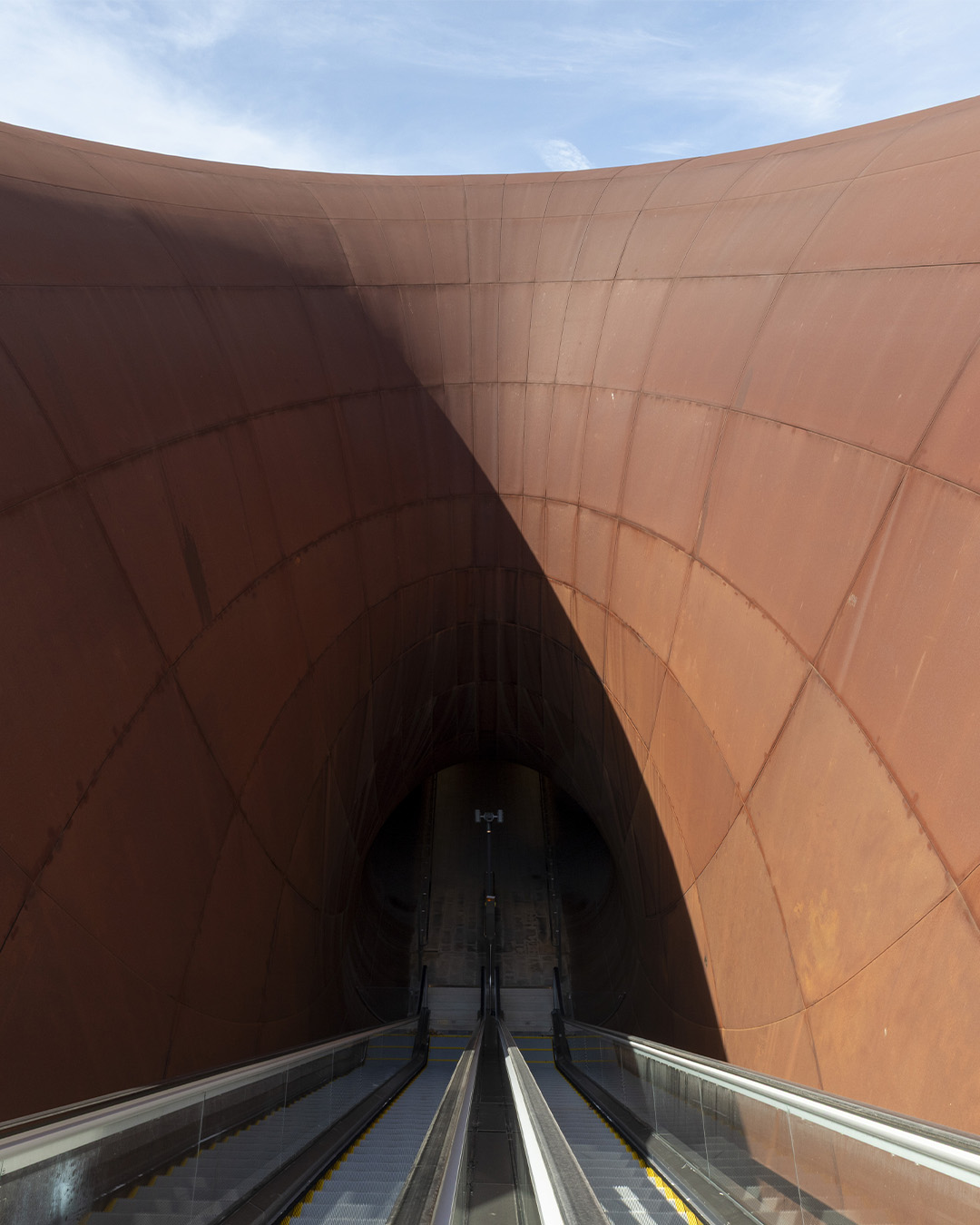 metro_Napulj_monte sant angelo_anish kapoor (8)