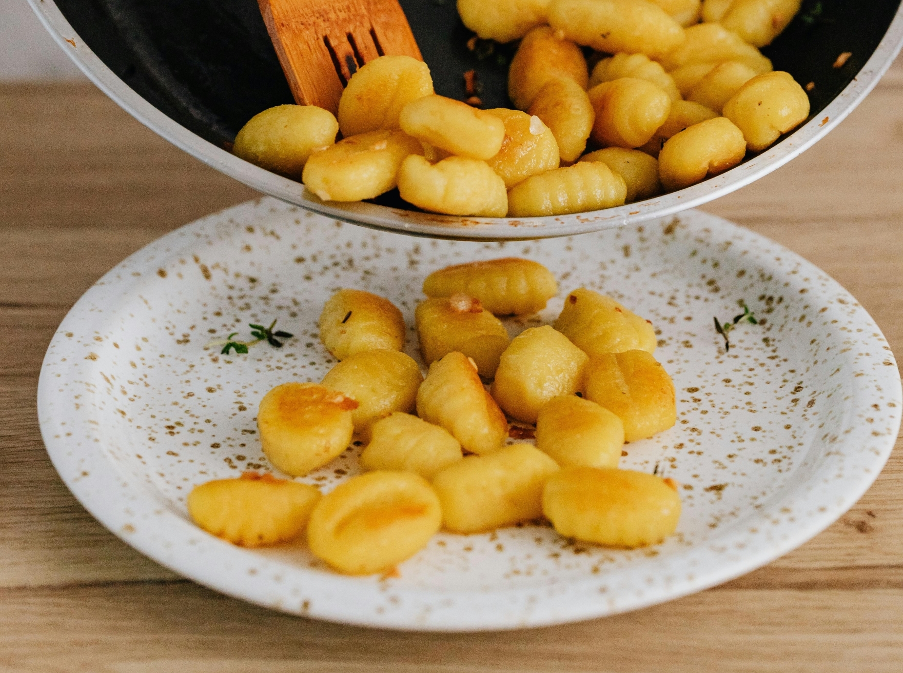 One Pan Gnocchi: Vrijeme je idealno za njoke u kremastom umaku od limuna, tikvica i parmezana
