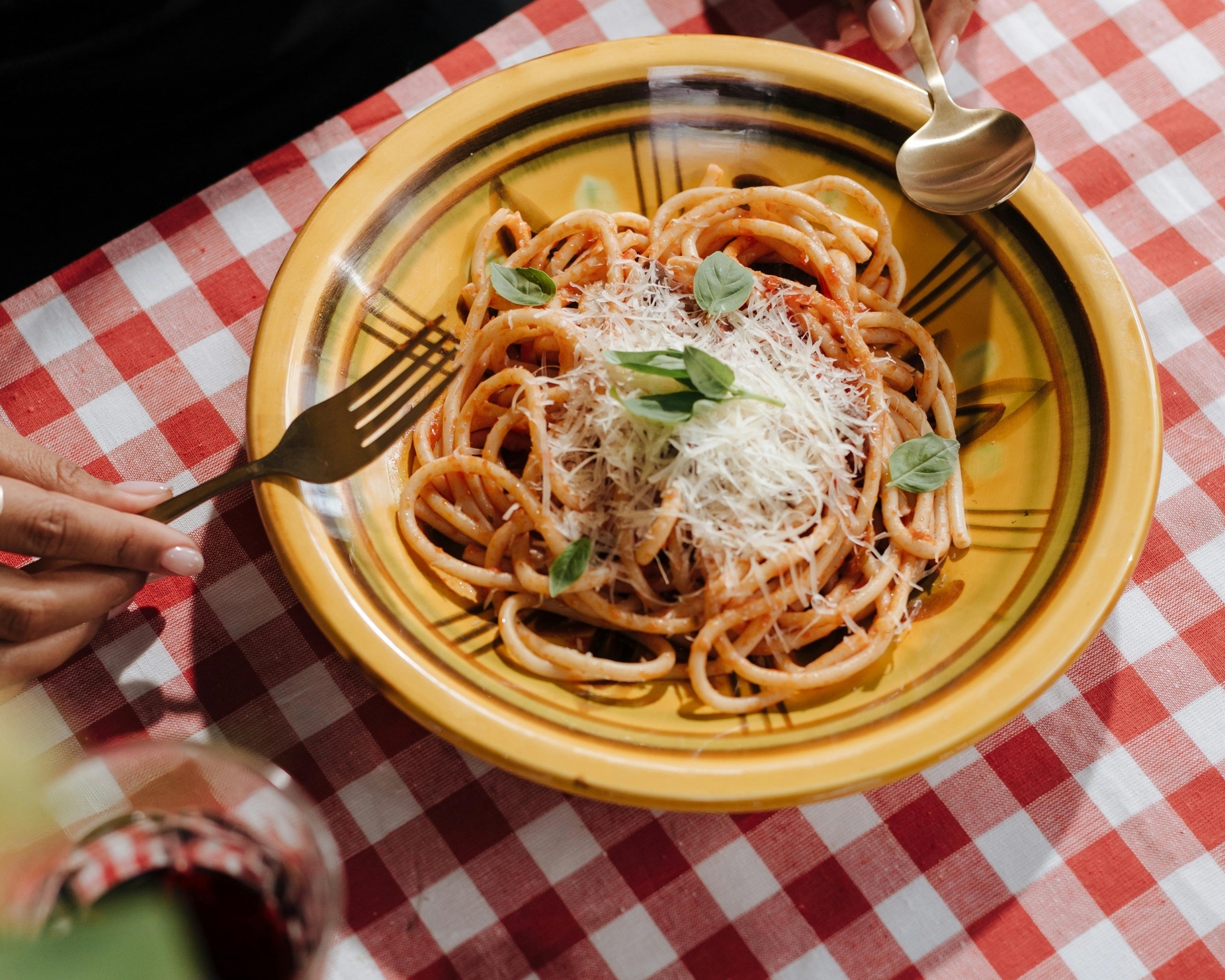 Znate li napraviti klasičan Bolognese? Donosimo recept, ali i par malih trikova za najbolji okus
