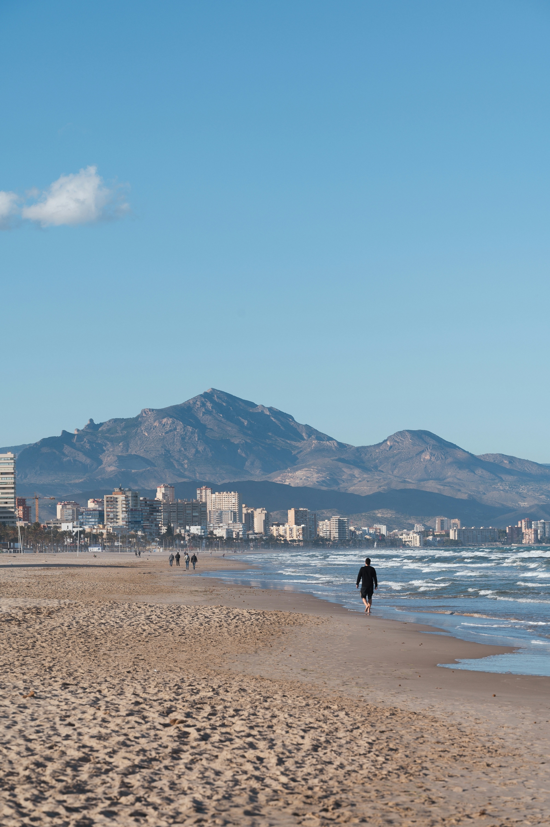 Alicante_kamil-klyta-eZqKK9XXa_M-unsplash