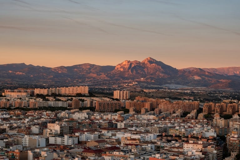 Alicante_michal-kubiak-Vk2Vz7Gx6E8-unsplash