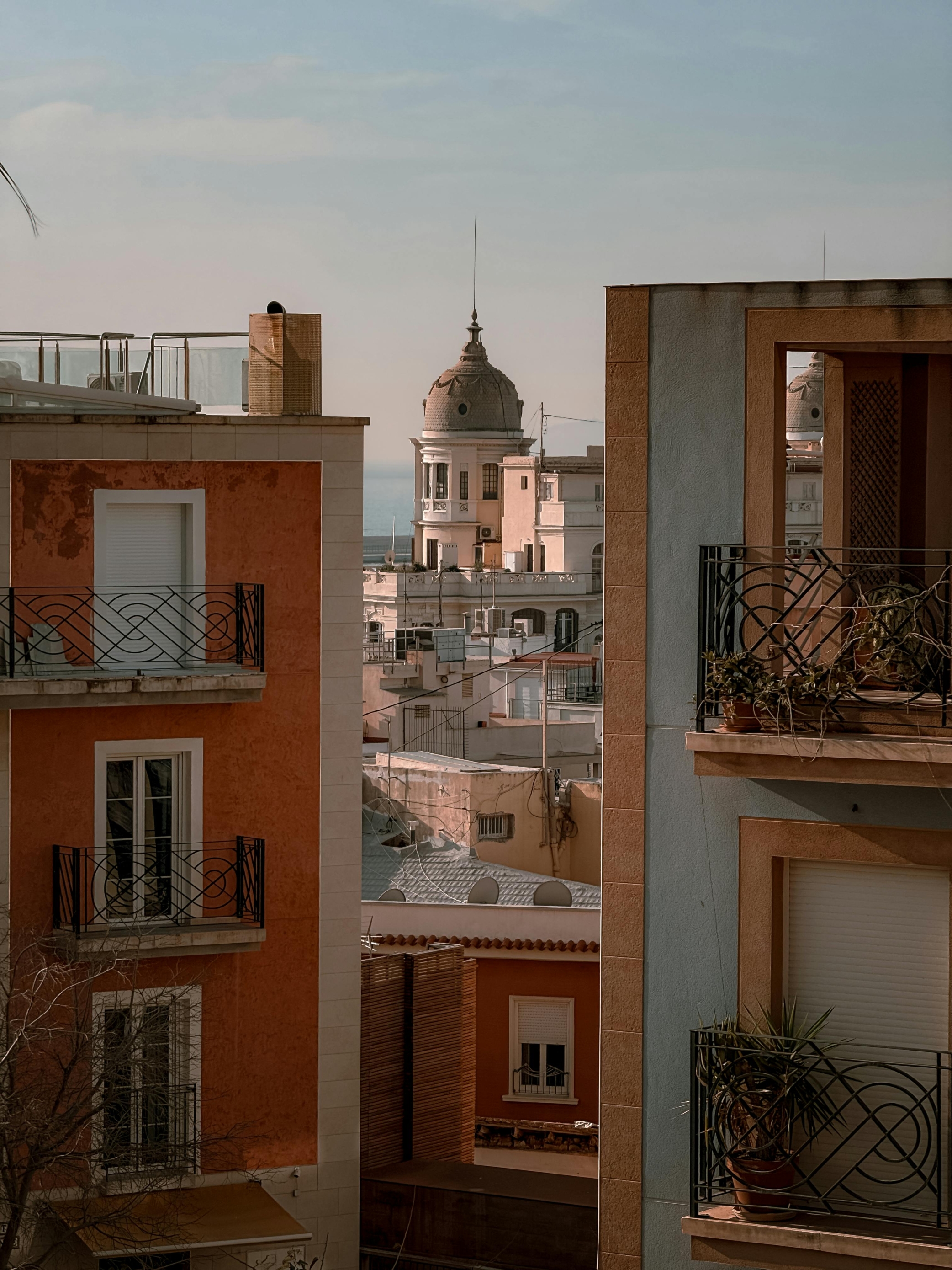 Alicante_pexels-nathanjhilton-30918490