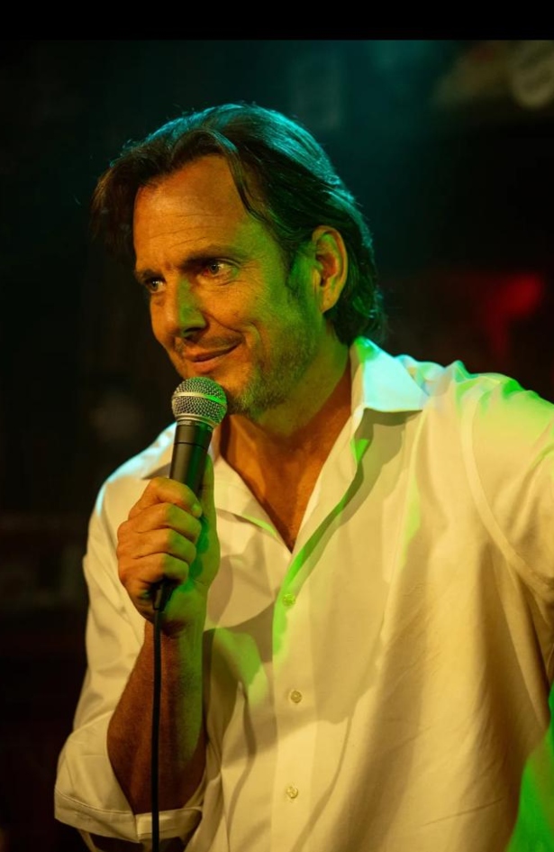 Bradley Cooper se ozbiljno posvetio režiji. Snimio je humornu dramu o rastavi braka i srednjovječnosti