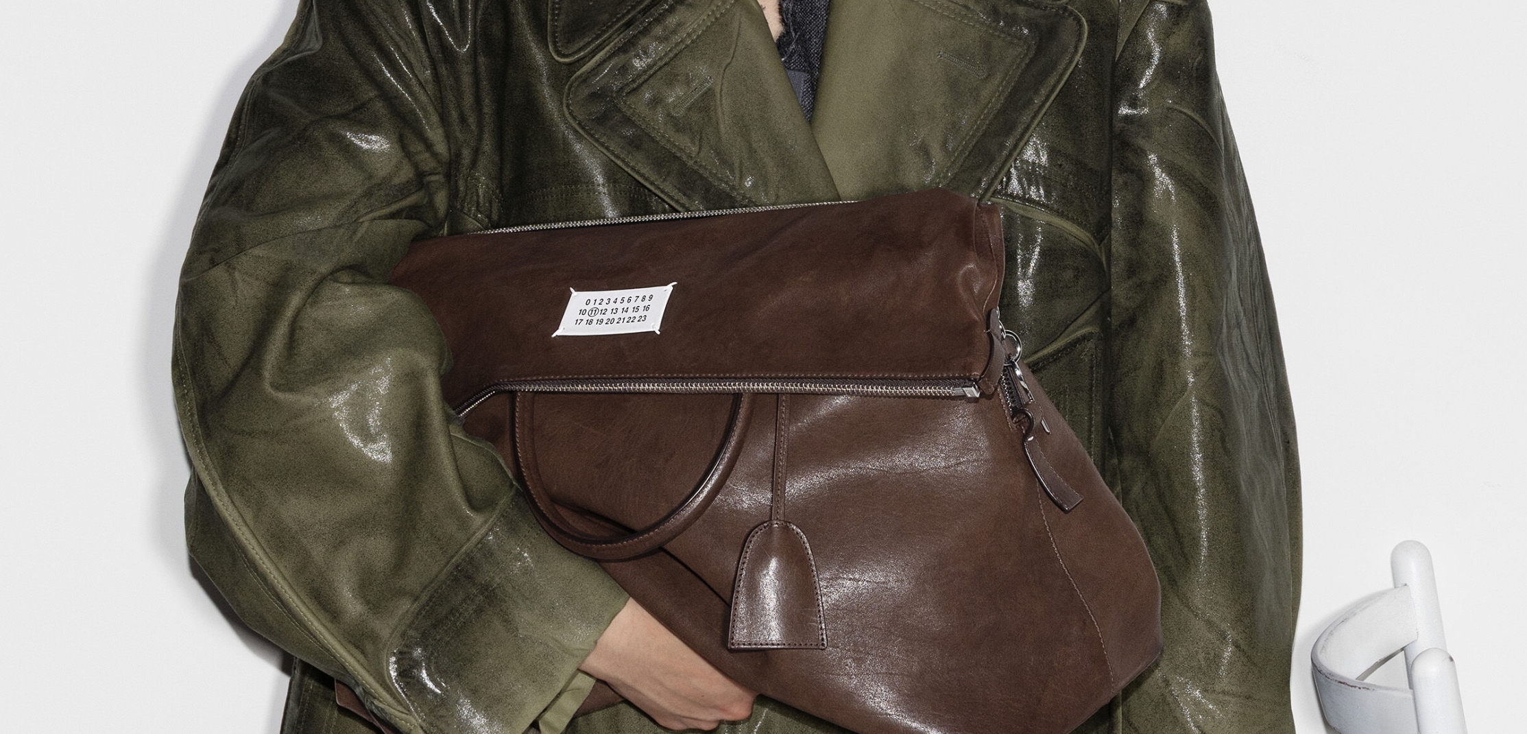 Journal bag guide: John Galliano je zaslužan za dizajn nove bezvremenske Margiela torbe