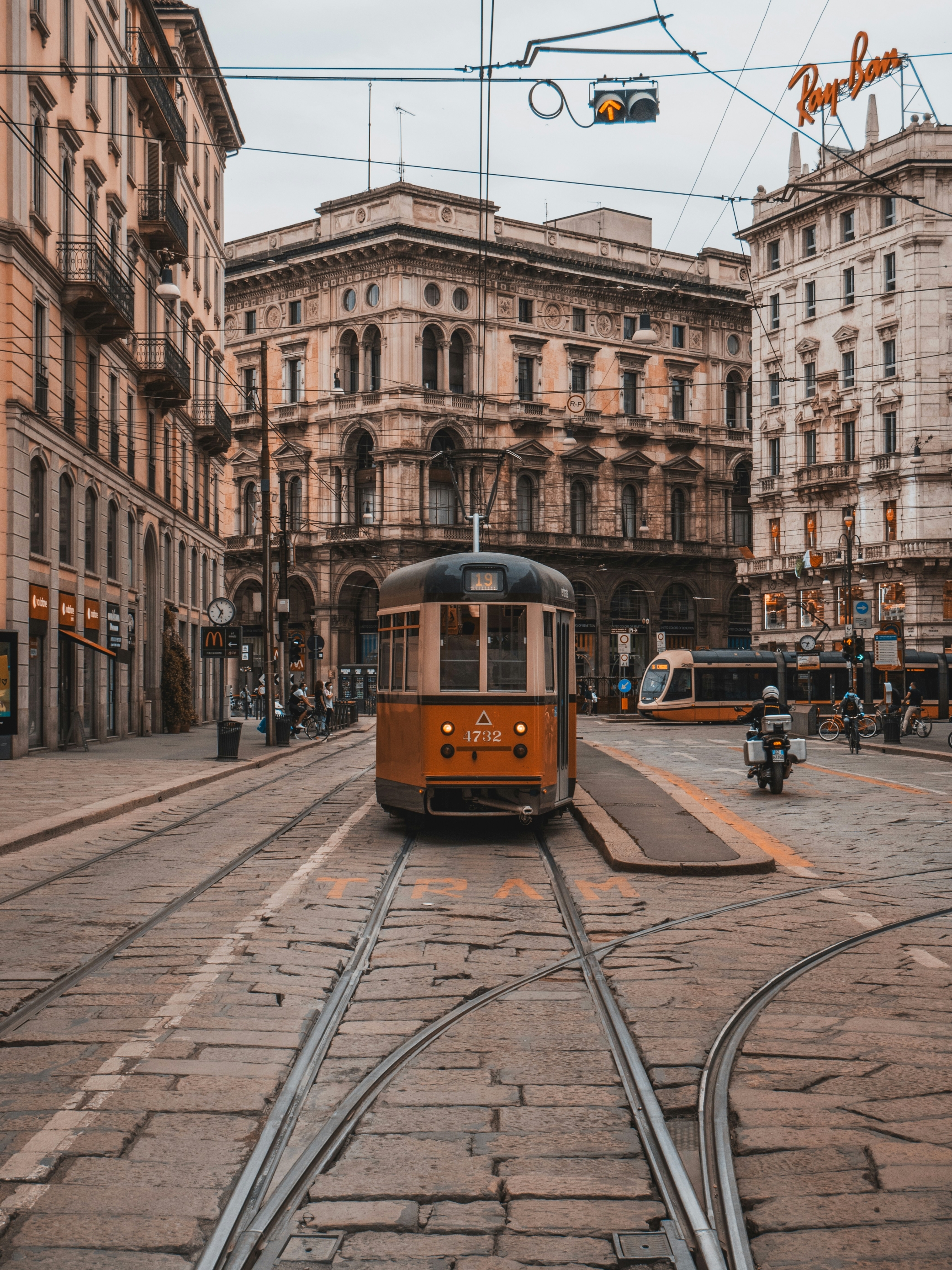 Milano_mikita-yo-zIG7e6bhZaA-unsplash