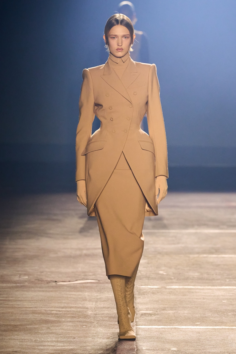 Mugler