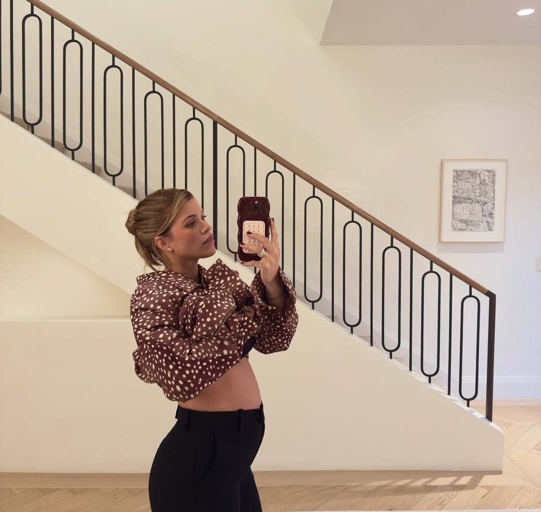 Sofia Richie Grainge je istovremeno objavila da je ponovno trudna – i lansirala svoj novi modni brend