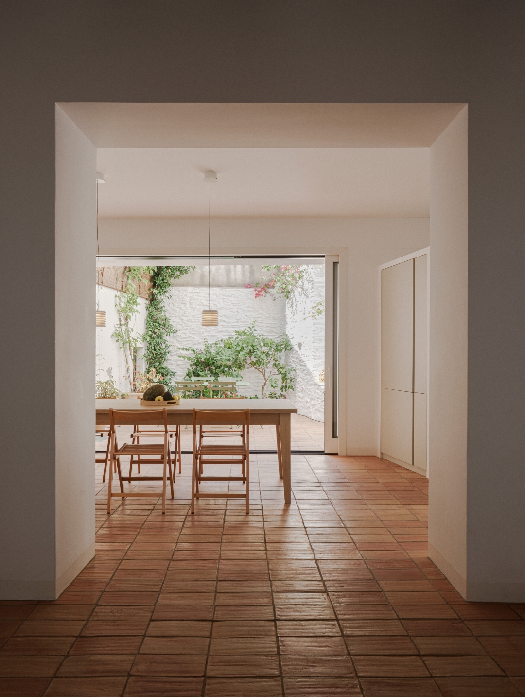 Ribarska kuća u Španjolskoj_bea-portabella-jordi-pages-david-zarzoso (17)