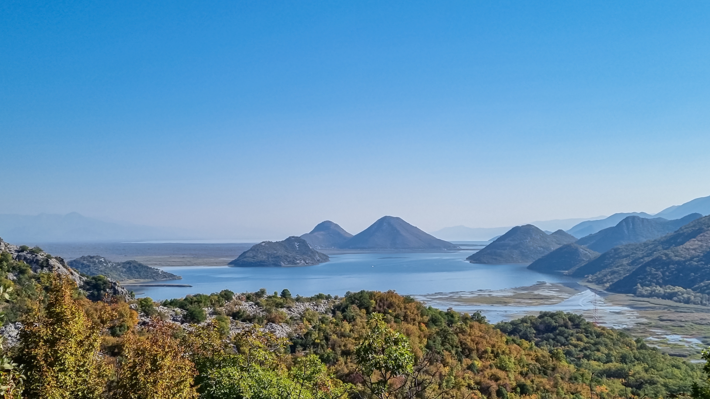 Skadarsko-jezero_Christopher-Moswitzer_iStock-2191159353