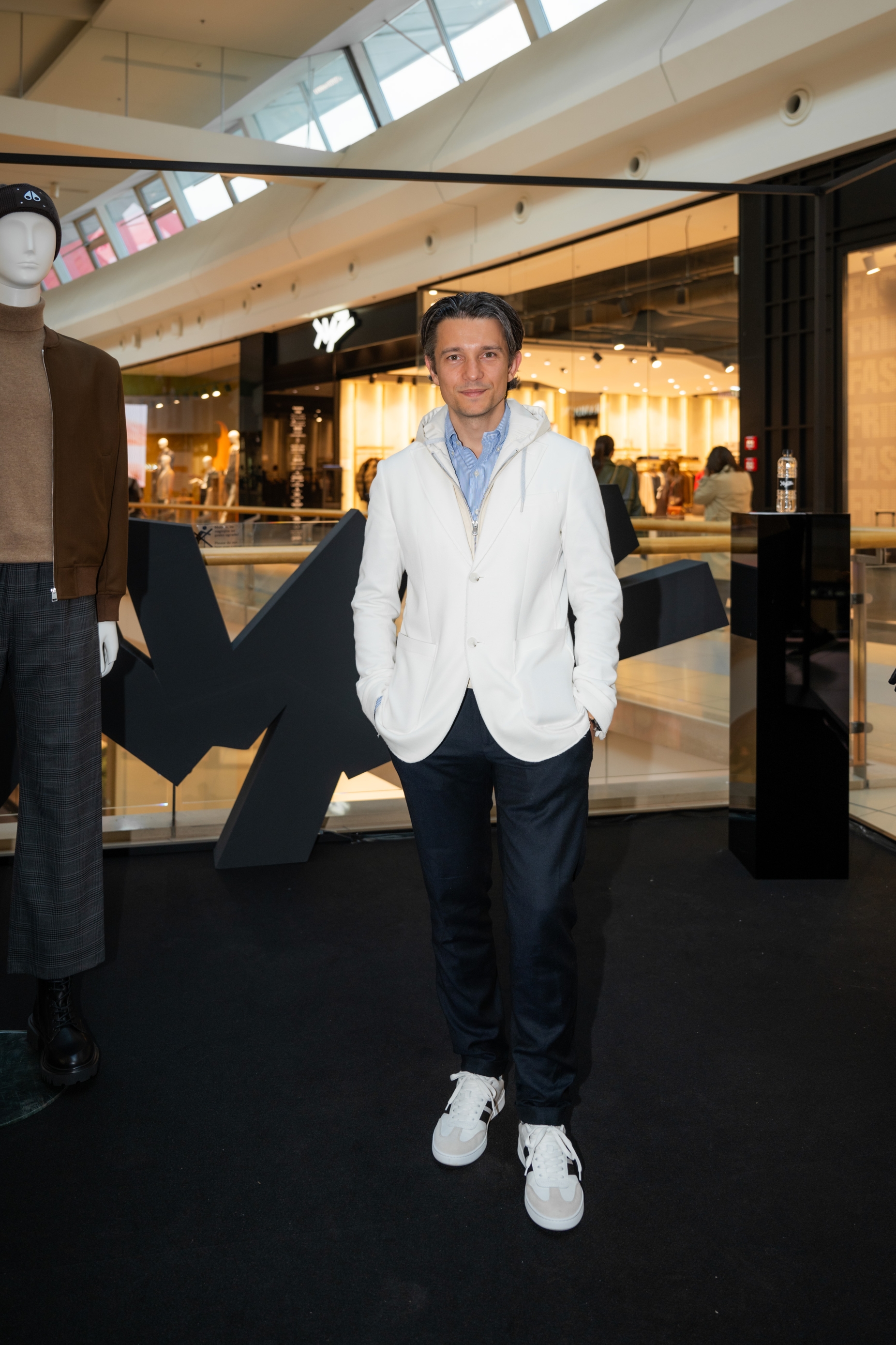 XYZ Pop up shop