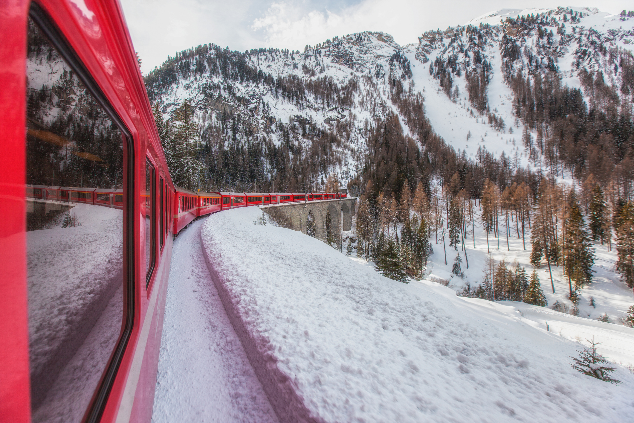 blagdanski vlak_Raul C_iStock-1214025023